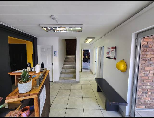 839M² WAREHOUSE FOR SALE IN TUNNEY